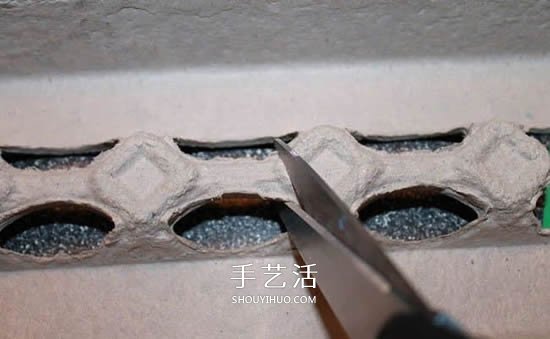 兒童用雞蛋托手工制作立體草莓的方法 -  www.rpnrmr.com