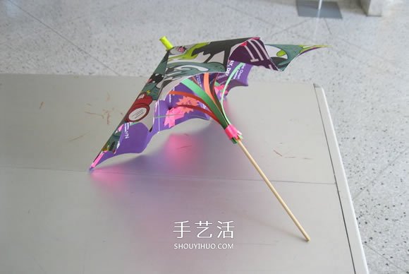 簡單紙傘的制作方法圖解 可以打開收起！ -  www.rpnrmr.com