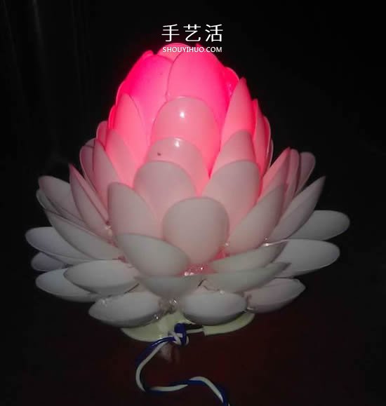 自制母親節(jié)禮物蓮花燈的方法 環(huán)保又美麗！ -  www.rpnrmr.com