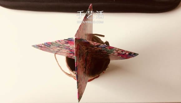 簡(jiǎn)單又漂亮新年立體春字掛飾的剪紙方法 -  www.rpnrmr.com