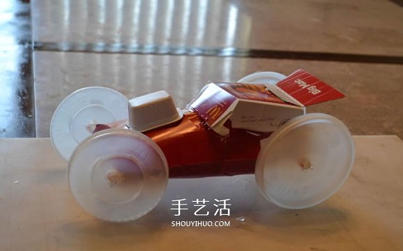 麥當(dāng)勞包裝盒廢物利用 手工制作酷炫賽車模型 -  www.rpnrmr.com
