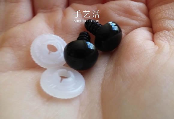 簡單自制布娃娃！襪子猴的制作方法圖解 -  www.rpnrmr.com