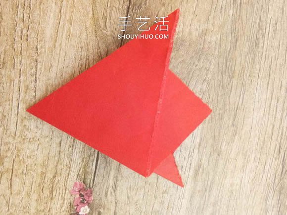 中國傳統(tǒng)新年團花的剪紙方法步驟圖解 -  www.rpnrmr.com