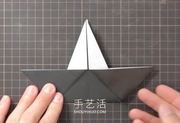 折紙嘴巴會(huì)動(dòng)的烏鴉的折法視頻教程 -  www.rpnrmr.com