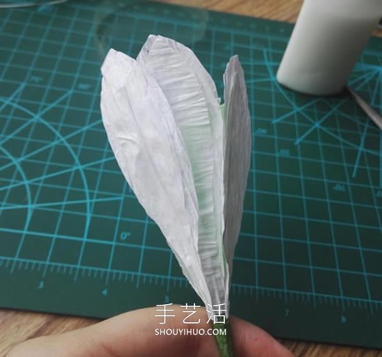 自制清新漂亮紙?zhí)侔俸系姆椒▓D解教程 -  www.rpnrmr.com
