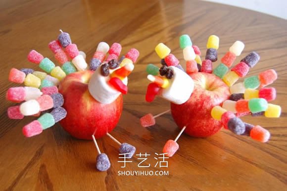 兒童手工制作感恩節(jié)糖果火雞的做法教程 -  www.rpnrmr.com