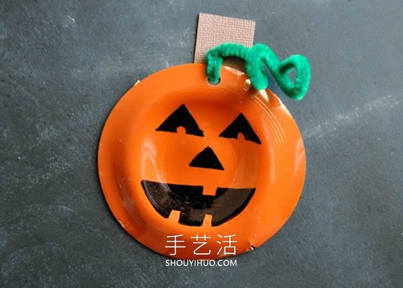 自制萬圣節(jié)塑料杯南瓜燈的方法圖解教程 -  www.rpnrmr.com