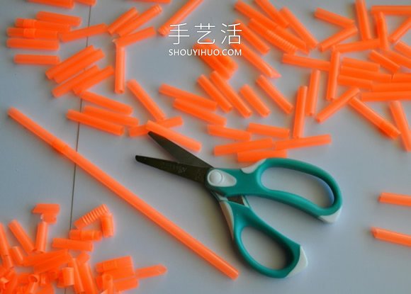吸管手工制作萬圣節(jié)南瓜燈的做法教程 -  www.rpnrmr.com