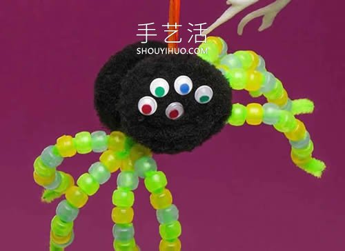 簡單手工制作萬圣節(jié)蜘蛛掛飾的做法教程 -  www.rpnrmr.com