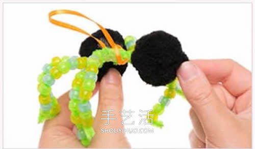 簡單手工制作萬圣節(jié)蜘蛛掛飾的做法教程 -  www.rpnrmr.com