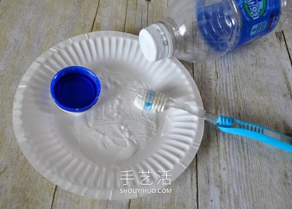 幼兒園用瓶蓋簡單畫冬天雪人的做法教程 -  www.rpnrmr.com