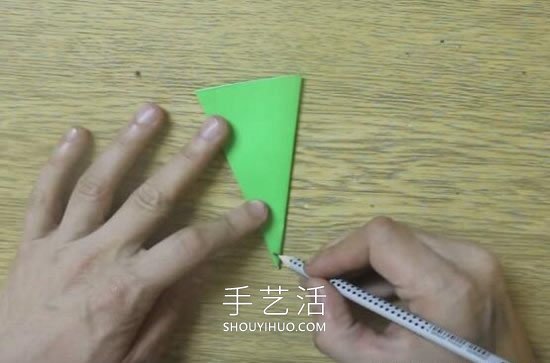 手工六折團花的剪紙方法圖解教程 -  www.rpnrmr.com