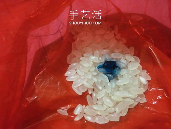 米粒貼畫大公雞的簡單手工制作教程 -  www.rpnrmr.com
