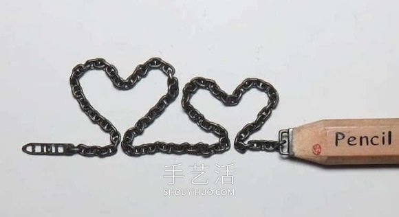 驚人的耐心！用鉛筆芯手工雕刻精美鏈子 -  www.rpnrmr.com