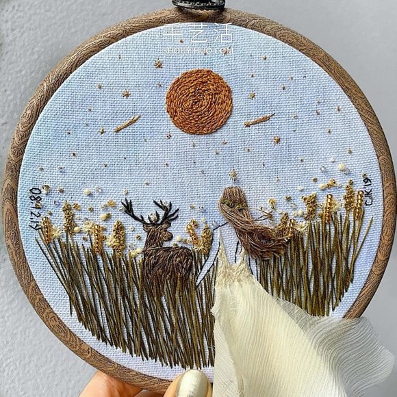 3D人物刺繡，仿佛夏日的微風(fēng)輕拂過她們 -  www.rpnrmr.com