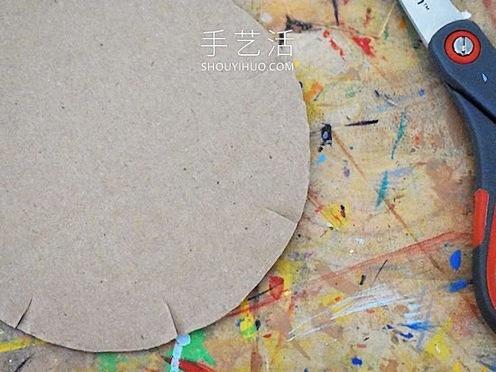 硬紙板手工制作冬天毛線花邊雪花的方法教程 -  www.rpnrmr.com